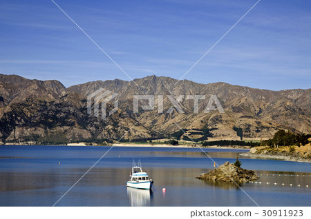 Lake Hawea New Zealand 30911923