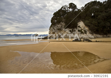 Golden Sand Beach New Zealand 30912191