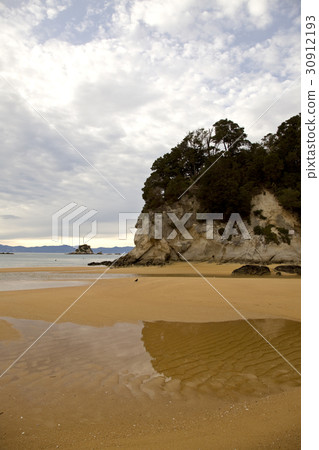 Golden Sand Beach New Zealand 30912193