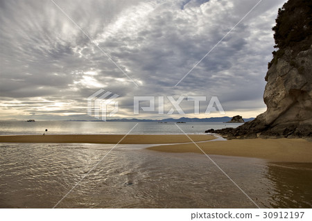 Golden Sand Beach New Zealand 30912197