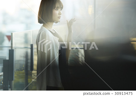 做約會的成人夫婦 30913475