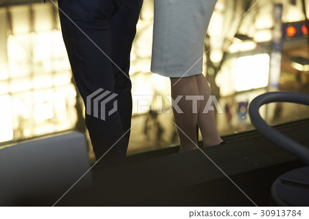 做約會的成人夫婦 30913784