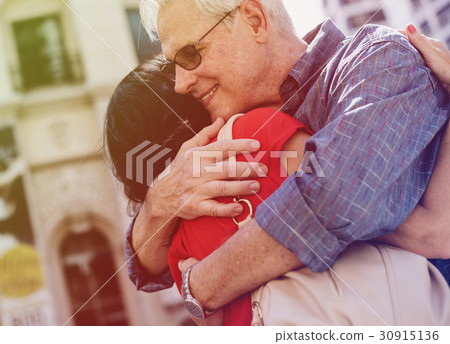 Photo Gradient Style with Senior couple love sweet embrace Photo Gradient Style with Senior couple love sweet embrace 30915136