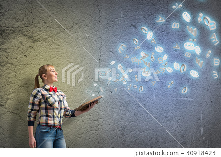 Girl with book 30918423