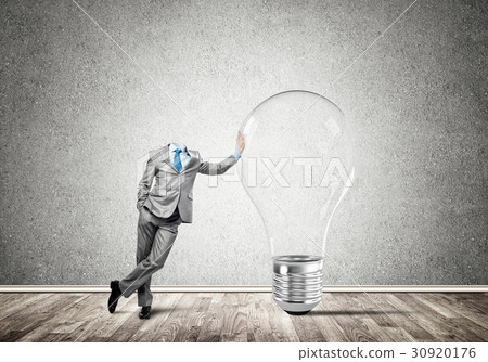 He possesses creative thinking He possesses creative thinking 30920176