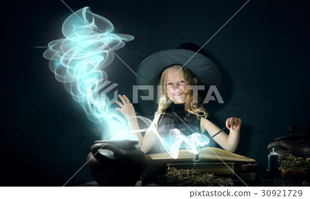 Little witch Little witch 30921729