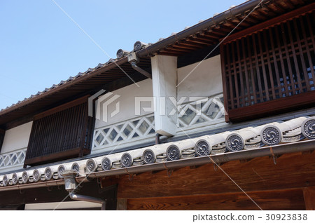 Firewall of Machiya in Okayama Prefecture Tsuyama City Important Traditional Building Group Preservation "Udatsu" Firewall of Machiya in Okayama Prefecture Tsuyama City Important Traditional Building Group Preservation "Udatsu" 30923838