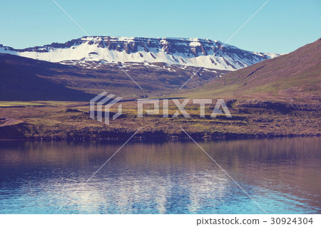 Iceland 30924304