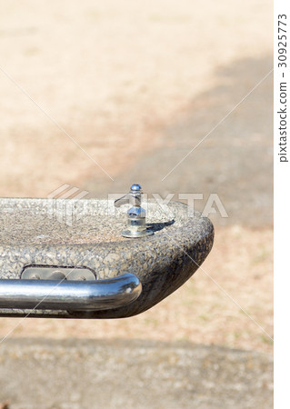 Park drinking fountain Park drinking fountain 30925773