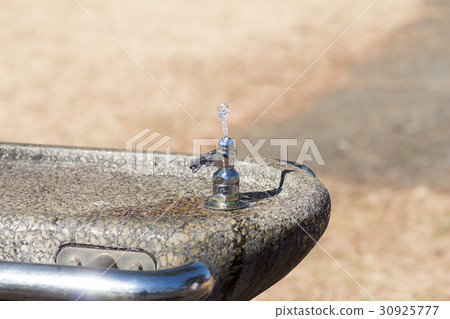 公園飲水機 公園飲水機 30925777