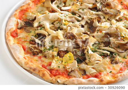 Mushroom pizza Italian cuisine 30926090