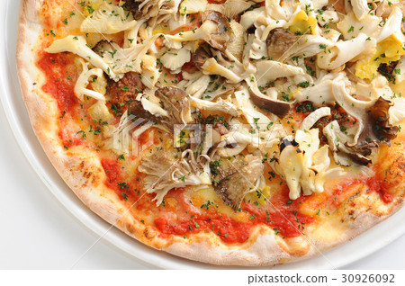 Mushroom pizza Italian cuisine 30926092