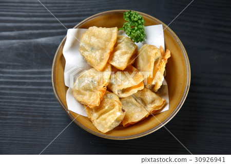 Deep fried dumpling 30926941