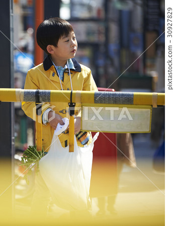A boy who makes a mental railway crossing 30927829