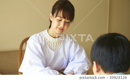 Mothers asking for trends 30928126