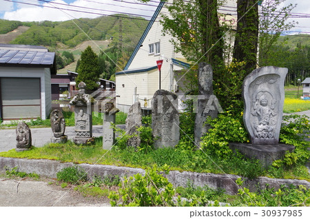 Shinshu Kitaazumi Hakuba Cultural Heritage Kikubo's Kinshiga Temple Stone Buddha of Buddha's faith in the early Edo period 30937985