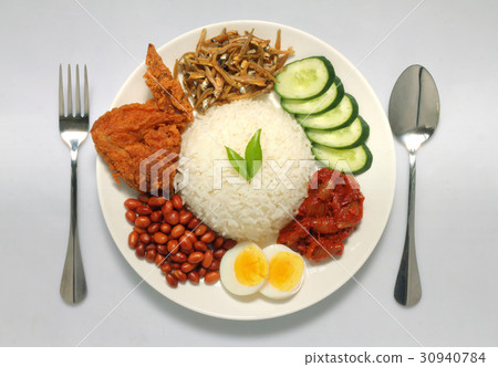 Traditional nasi lemak 30940784