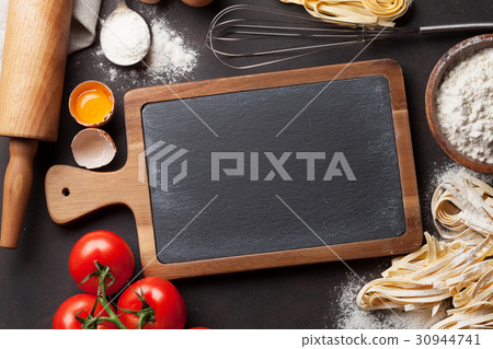 Pasta cooking ingredients Pasta cooking ingredients 30944741