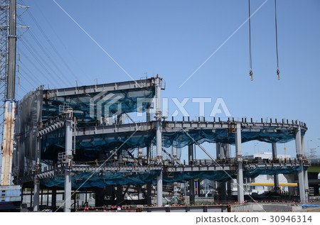 Large parking spiral slope under construction 30946314