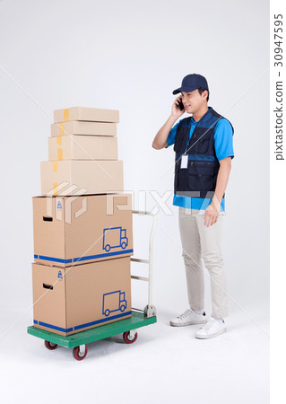 A delivery man 098 A delivery man 098 30947595