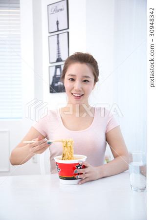 Woman life 351 30948342