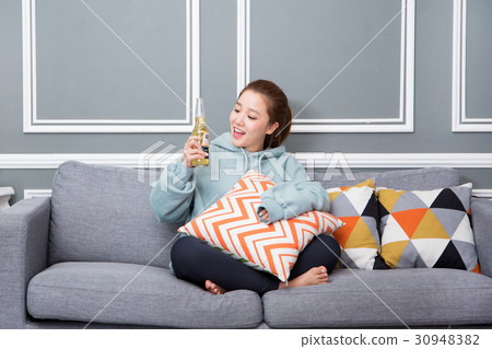 Woman life 390 30948382