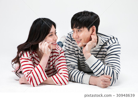 Couple 100 Couple 100 30948639