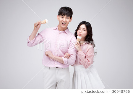 Couple 137 Couple 137 30948766