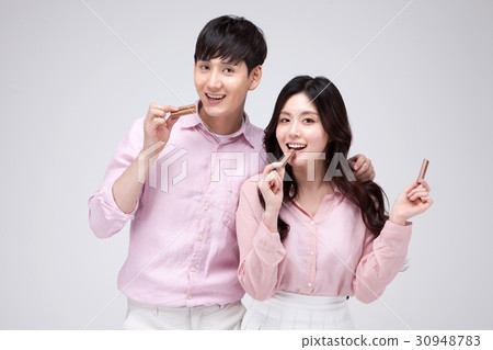 Couple 126 30948783