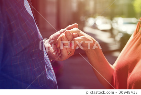 Photo Gradient Style with Mature people romantic holding hands Photo Gradient Style with Mature people romantic holding hands 30949415