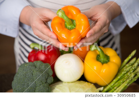 Cooking 200 Cooking 200 30950685