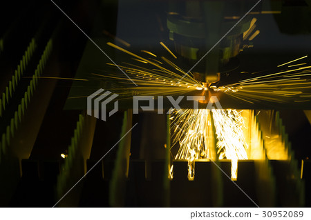 The fiber laser cutting machine 30952089