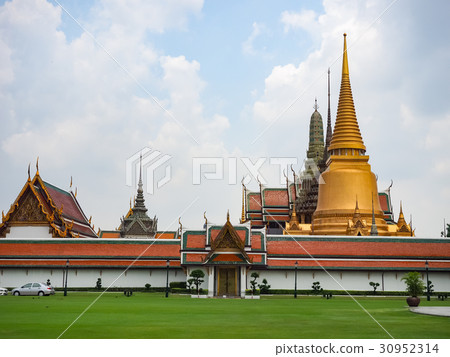Jade Buddha Temple 30952314
