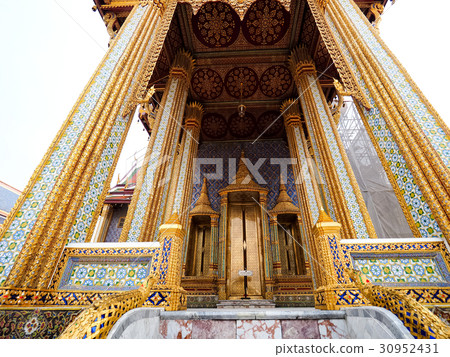 Jade Buddha Temple 30952431