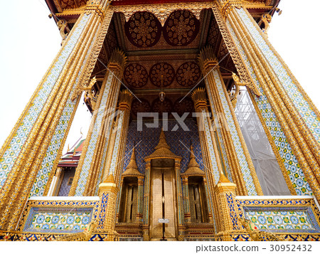 Jade Buddha Temple 30952432