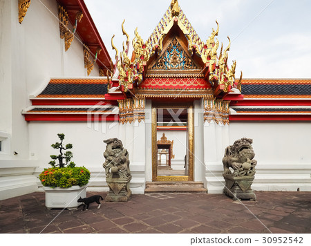 Temple of the Reclining Buddha 30952542