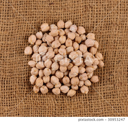 chickpeas isolated on a background. chickpeas isolated on a background. 30953247