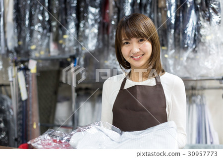 Laundry shop 30957773