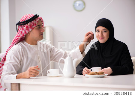 Pair of arab man and woman Pair of arab man and woman 30958418