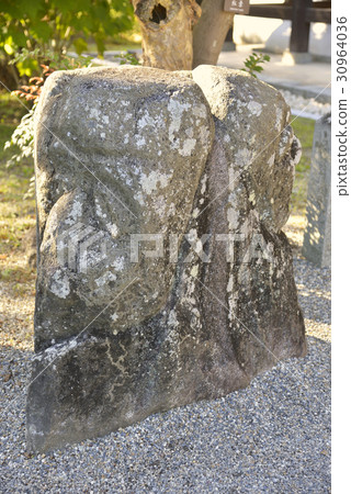 Takashiji寺雙面石最差（奈良縣旭川村） 30964036
