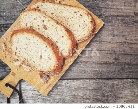 Crusty bread 30965431