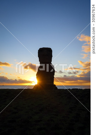 Moai statue ahu akapu at sunset, easter island Moai statue ahu akapu at sunset, easter island 30967634