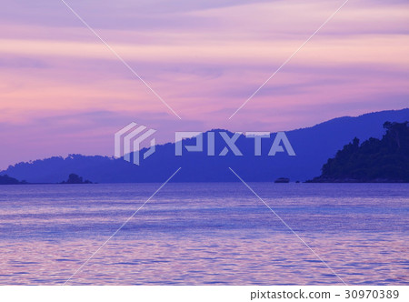Sea and mountain 30970389