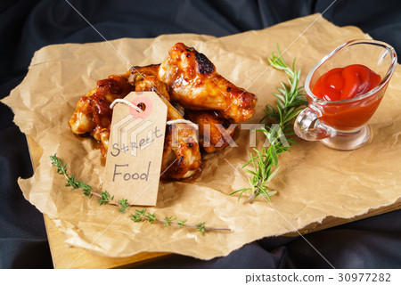 grilled chicken legs 30977282