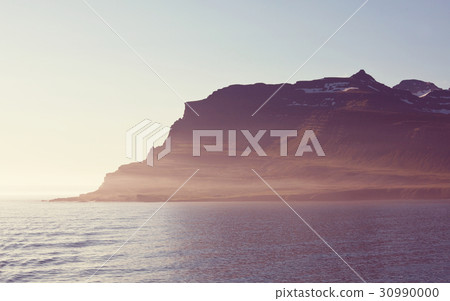 Iceland 30990000