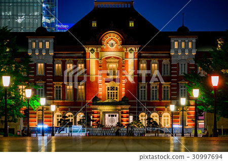 [Tokyo] Tokyo station at night 30997694
