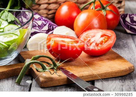 Chopped vegetables 30998285