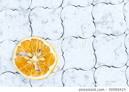 Dried fruit 30998425