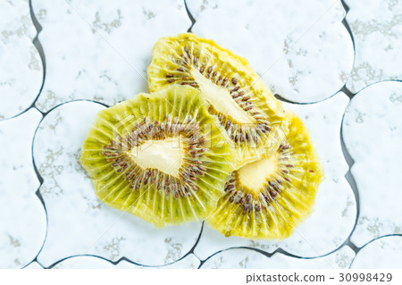  Dried fruit 30998429