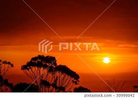 Dramatic sunset view Dramatic sunset view 30999842